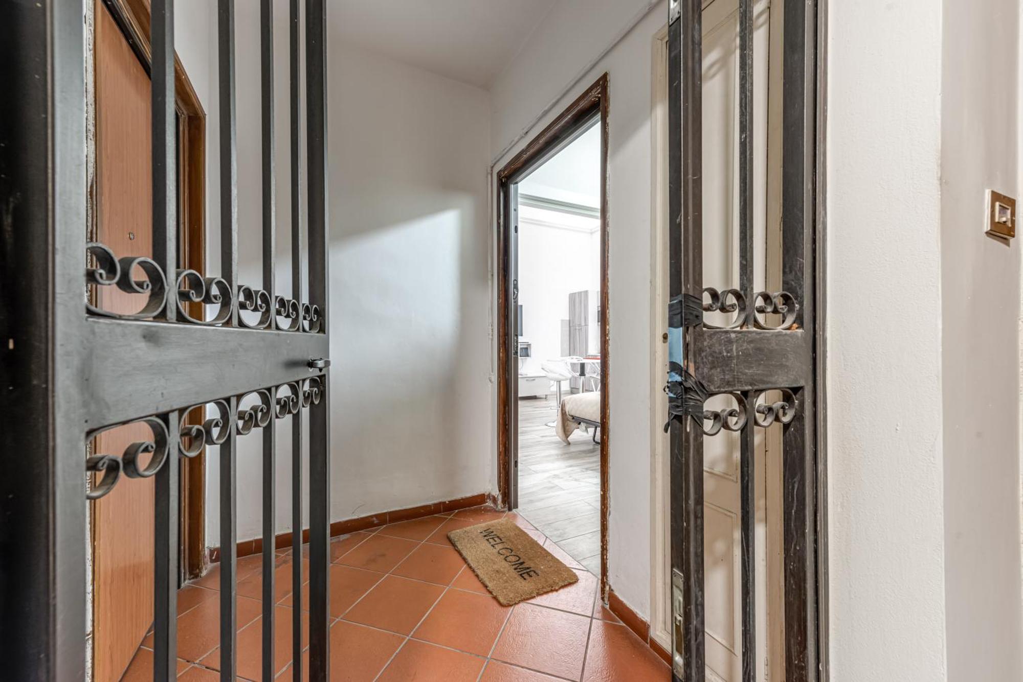 Apartment Beautiful Next Duomo *