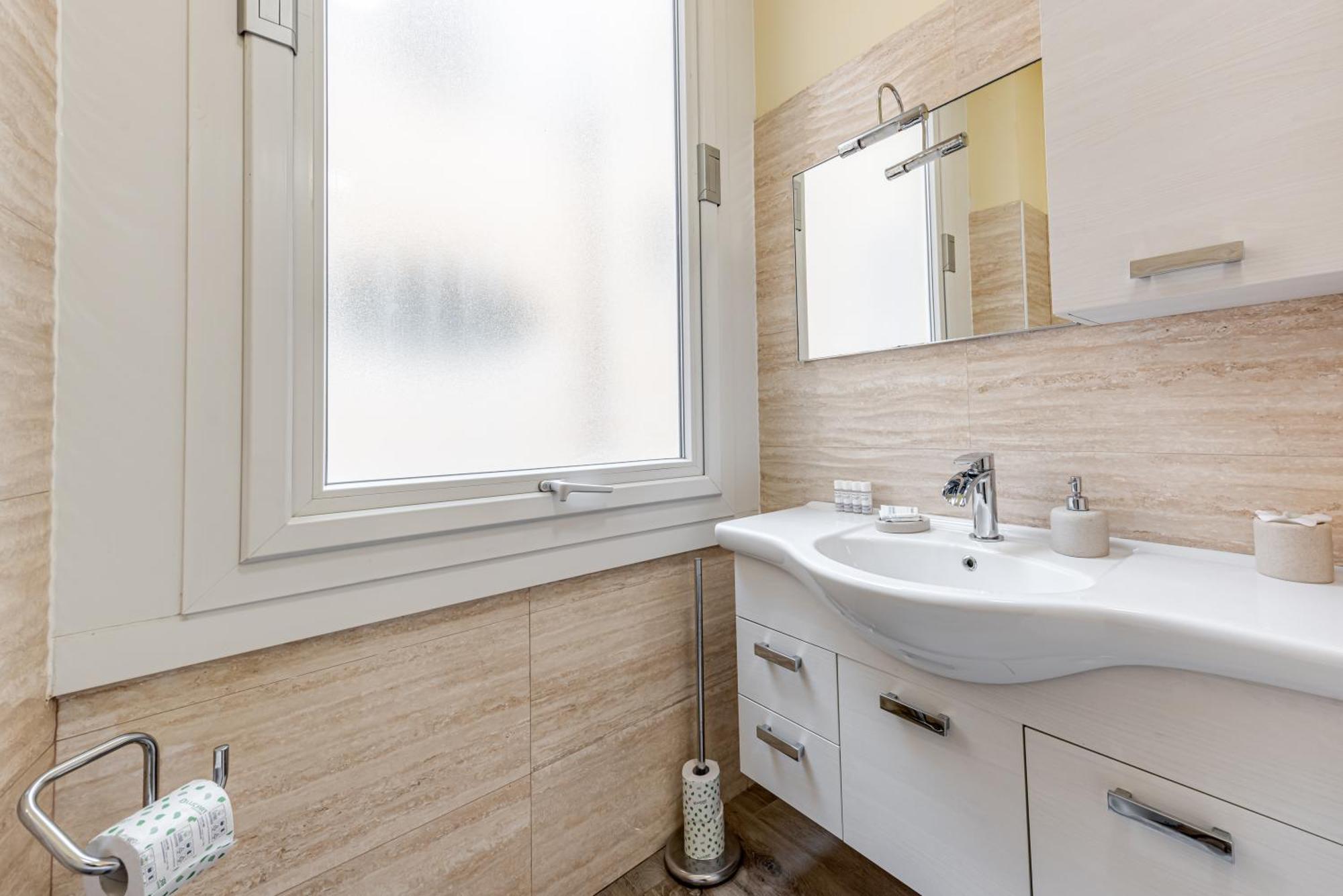 Beautiful Next Duomo Apartment